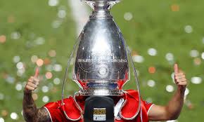 Champions league european cup mini metal trophy football. Can You Guess Which Bayern Munich Star Put Their Head In The Champions League Trophy After Psg Win Daily Mail Online