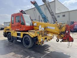 Xe cẩu cho thuê Quận 2 – Nâng Cẩu SG dịch vụ nâng hạ chuyên nghiệp