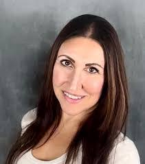 Kris Owen's Instagram, Twitter & Facebook