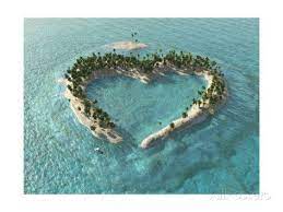 aerial view of heart shaped tropical island prints mike kiev allposters com heart in nature amazing nature island art