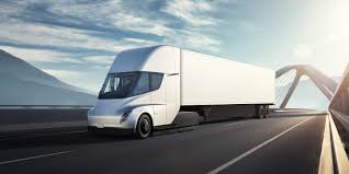 The company initially announced that the truck would have a 500 miles (805 km). Tesla Semi Elon Musk Says Time To Bring Electric Trucks To Volume Production Electrek