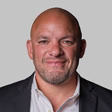 Zachary Pierce's Instagram, Twitter & Facebook