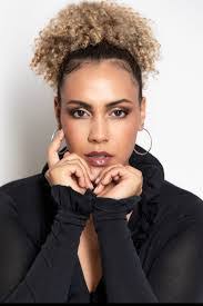 Ofelia Kaminski's Instagram, Twitter & Facebook