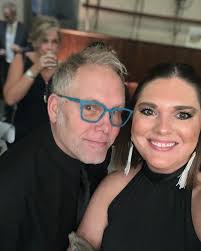 What a beautiful weekend celebrating The Warren's wedding in Nashville.  Congrats @themattwarren and his stunning bride, @jessicaabowlingg. What a  perfect night in Nashville. Man, Ya gotta love love!! ❤️🍾 💍