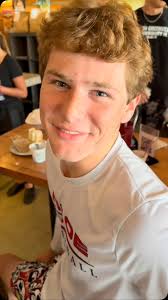 Goodbye seniors. To know you is to love you. So proud of all of you and I  wish you the best in your future 💙💙