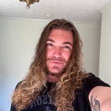 I have a question that I wanted to ask about server pay in the state of FL.  I know server base pay is 9.98 plus whatever tips. So can someone explain to