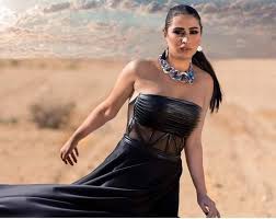 توفي الفنان الكويتي صادق الدبيس، اليوم (السبت)، عن عمر ناهز الـ62 عاماً، بعد صراع مع مرض السرطان. Brunaxkgfnkgjm