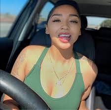 Shaquita Jones's Instagram, Twitter & Facebook