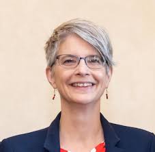 Laura Osterman's Instagram, Twitter & Facebook