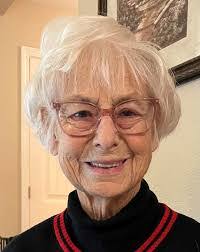 Lucy Farmer's Instagram, Twitter & Facebook