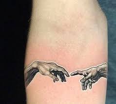Bu dövme onun beşiktaşlı olacağı anlamına gelmez.zaten besiktasli olmasın.! Adem In Yaradilisi Adam S Creation Tattoo Dovme Modeli Kadinca Fikir Kadinca Fikir Dovme Dovme Modelleri Tattoo
