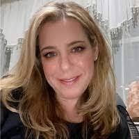 Donna Marro's Instagram, Twitter & Facebook