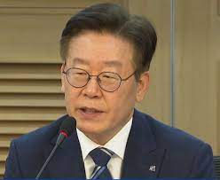 형님이 동생의 시장직을 이용해 이권에 개입하고 인사청탁을 하려는 것을 막았더니, 어머니를 통해 자기 욕망을 관철하려다 패륜행위를 저질렀다. ì´ìž¬ëª… 1964ë…„ ìœ„í‚¤ë°±ê³¼ ìš°ë¦¬ ëª¨ë'ì˜ ë°±ê³¼ì‚¬ì „
