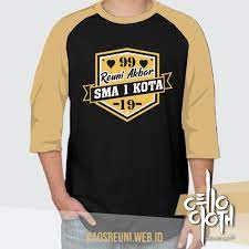 Pada 1926, desain seragam berubah menjadi bentuk blazer dengan empat kancing yang terletak di bagian tengah. Reuni Angkatan 99 Kaos Reuni Raglan Kombinasi Warna Logo Nama Kata Kata Sablon Kaos Reuni Sablon Kaos Online