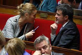 Artémis (en grec ancien ἄρτεμις / ártemis) est, dans la religion grecque antique, la déesse de la nature sauvage, de la chasse et des accouchements. La Deputee Olivia Gregoire Est La Nouvelle Compagne De Manuel Valls