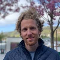 8 "Thomas Bergh" profiles