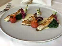 Cat timp sa mai astept venirea menstrei? DouÄƒ PescÄƒreÈ™ti De La Cherhanaua Ancora Rapane La Tigaie È™i Calcan Cu Sos De Usturoi È™i Spanac Vinul Ro