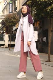 Hijab Chic Hijab Chic Street Hijab Fashion Wedding Photography Photography African Weddin In 2020 Muslimah Fashion Outfits Hijab Fashion Inspiration Hijab Style Casual
