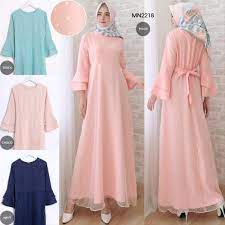 Mumpung masih ada waktu, yuk coba ulik inspirasi model baju pesta terbaru berikut ini, yang pastinya memiliki kesan berbeda dari biasa. Gamis Organza Nusagates
