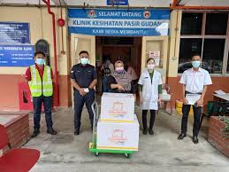 Klinik kesihatan bukit pasir, 84300 muar, johor. Pharmaniaga Berhad On Twitter The Sinovac Covid 19 Vaccines Successfully Delivered To Hospital Tangkak Johor Klinik Kesihatan Parit Sulong Johor Klinik Kesihatan Labis Daerah Segamat Johor Klinik Kesihatan Kulai