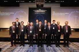경찰 수사 경험, 재판 경험, 대형로펌 변호 경험은 물론 수많은. êµ­ì œìƒì‚¬ì†Œì†¡ì˜ ë°œì „ê³¼ ë¯¸ëž˜ ì§„ë‹¨