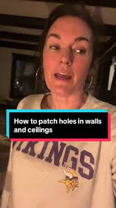 Fill Holes in Wall Single Mom
