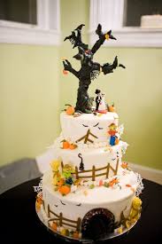 After all, you are promising to love each other until death do you part. Spookily Delicious Halloween Wedding Cakes Offbeat Bride