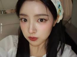 🌷 Từ Nhược Hàm chia sẻ ảnh selfi trên Weibo #Cbiz #HautruongCbiz