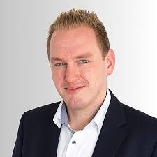 Die Mitarbeiter des Unternehmen Autowelt KFZ-RUF + GmbH & Co. KG in  Meckesheim