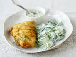 Gebackenes Fischfilet Mit Gurken Joghurt Salat Rezept Rezepte Fischfilet Salate Zu Fisch