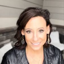 4960 Pine Valley Dr, Pleasant Hill, IA 50327