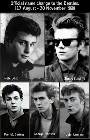 ドイツのハンブルクに遊びに行った1960-1961年頃の初期のビートルズのラインナップ。 ジョン・レノン - ギター/ボーカル ポール・マッカートニー  - ギター/ボーカル ジョージ・ハリソン-ギター/ボーカル Stuart Sutcliffe- Bass Guitar ピート・ベスト-ドラム