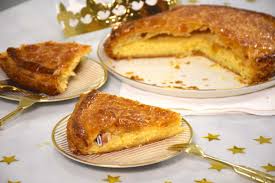 Parfaite Galette Des Rois Frangipane En Video Anne Sophie Recette Galette Des Rois Frangipane Galette Des Rois Galette