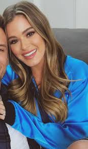 Tara Lasley's Instagram, Twitter & Facebook