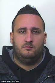 Italian police arrest fugitive mafia boss's closest aides