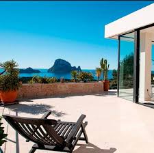 Arrivare a ibiza in aereo è davvero semplice, in quanto ci sono numerosi collegamenti diretti da diverse città d'italia, anche low cost: Ibiza Affitti Case Appartamenti Stanze Ville Stagionali Vacanza Home Facebook