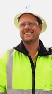 👷‍♀️ Meet Molly Mackey, Engineering Graduate! Since beginning her journey  as a Clough graduate, Molly has had the opportunity to contribute to a  number of large-scale projects across Australia, most recently supporting