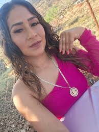 Vestida de color de rosa vestida de color de rosa 🎵🎶🥰