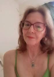 I'm a single woman who wants to give a lot of love I don't need money, I'm  just looking for someone who really appreciates me. ❤️❤️ Contact  me:https://heylink.me/Livechat_/