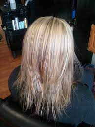 12 Pretty Layered Hairstyles For Medium Hair Popular Haircuts Medium Hair Styles Hair Styles Long Hair Styles