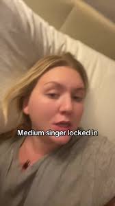 A girls gotta try, led down in bed too, how did I do?🤣 @Kehlani got t...