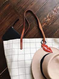 The Pout Necklace Jewelry Pendant Necklace