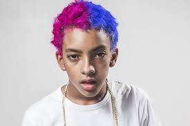 MC Brinquedo tatua o rosto de MC Kevin nas costas: Queria meu amigo aqui  - 19052021 - Celebridades - F5