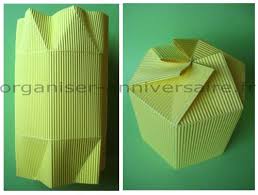 Pour cette mini boite en papier, quelques pliages et le tour est intérieur pliage papier boite. Creer Un Emballage Cadeau Anniversaire Enfant