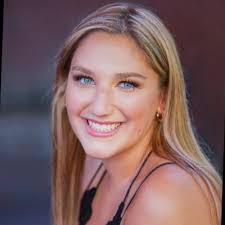 Rina Sutherland's Instagram, Twitter & Facebook