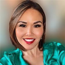 Kay Rowley's Instagram, Twitter & Facebook