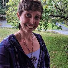 Amanda Mccusker's Instagram, Twitter & Facebook