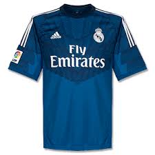 The whites break them down and dish out enough punishment to show all comers who the boss is. Real Madrid Football Shirt Archive