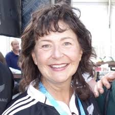 Lynn Oldfield (@lynnoldfieldaig)