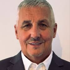 I dont post here, but today is the exception. Today, over a pint or two, we  celebrated the career of one of the true gentlemen of the rail industry,  Jan Glasscock, on